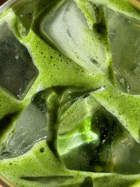 How to Make an Iced Matcha Latte (The Easy Way)